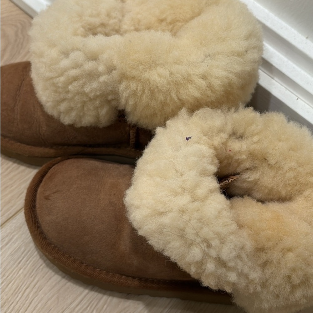 UGG Kids Boots in Brown and Cream